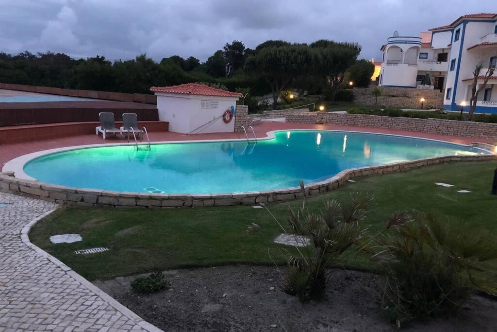 Golf, Beach & Pool House Amoreira  Exteriör bild